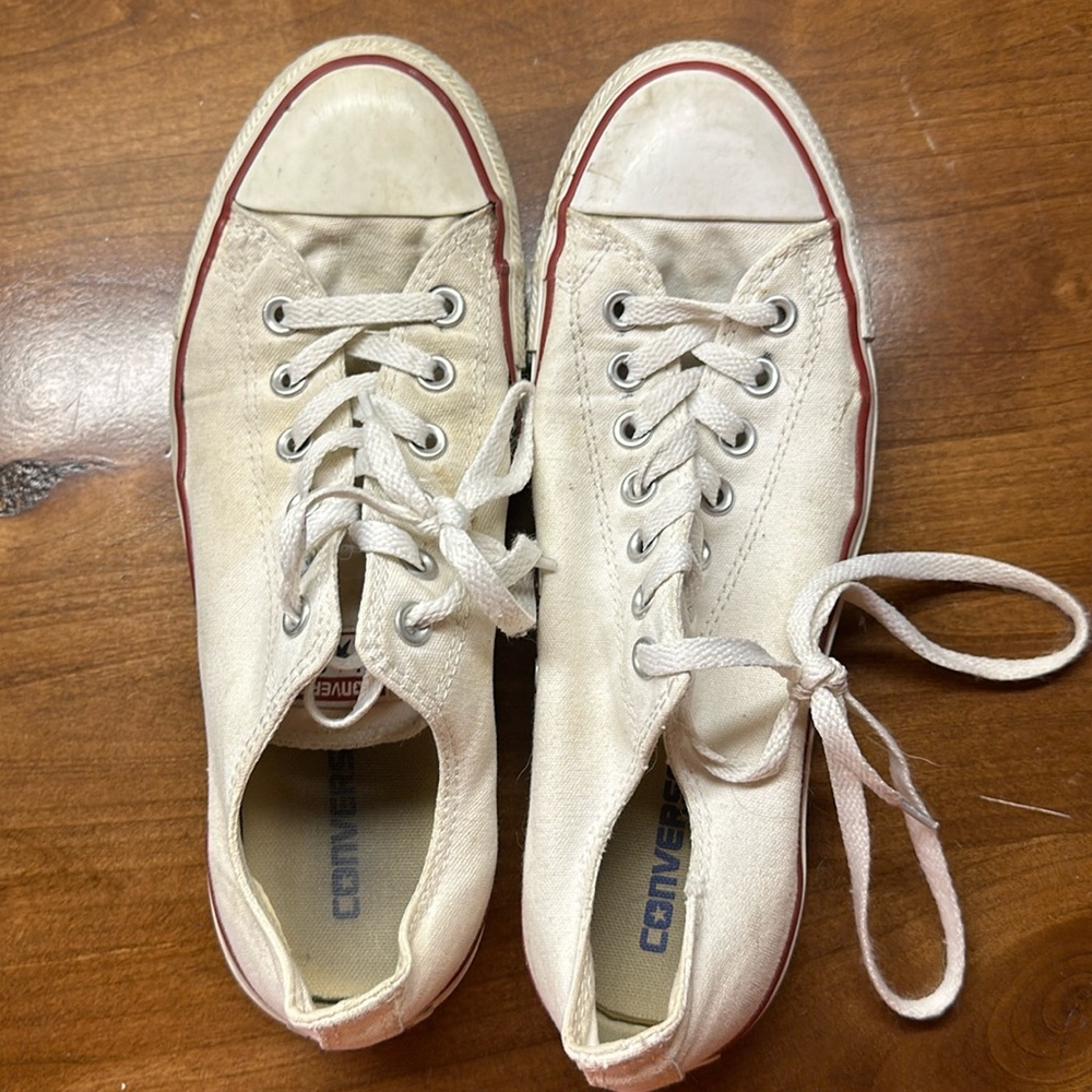White low top converse